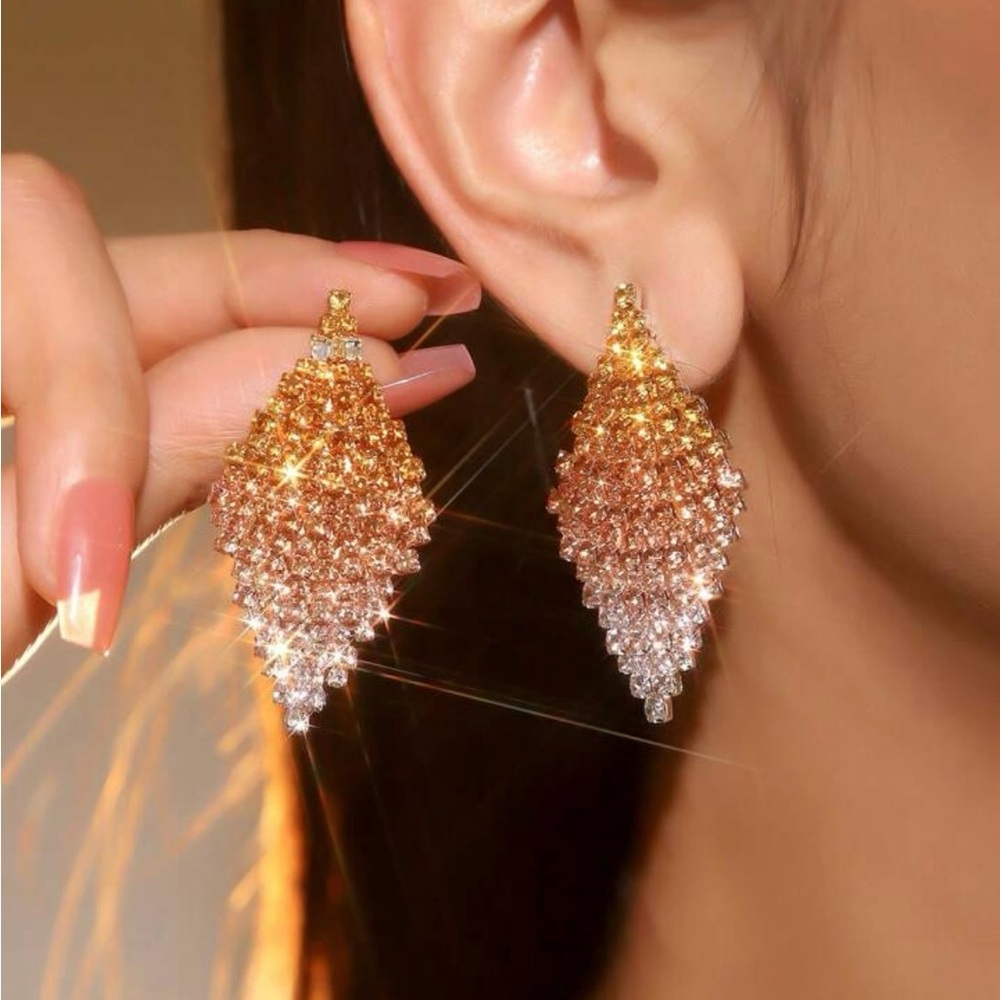 Retro Shining Club Bar Rhombus Crystal Rhinestone Earrings